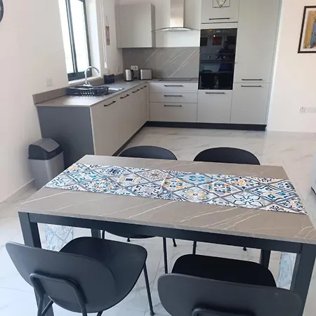 Seafront アパート