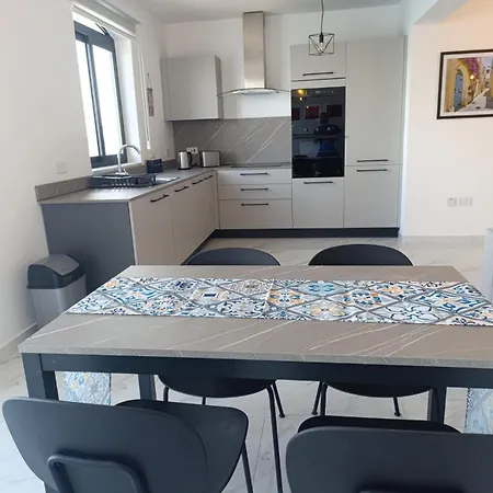 Apartment Seafront Birżebbuġa